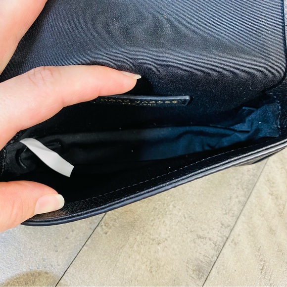Marc Jacobs the Groove Leather Mini Messenger Crossbody Bag Black - Picture 7 of 8